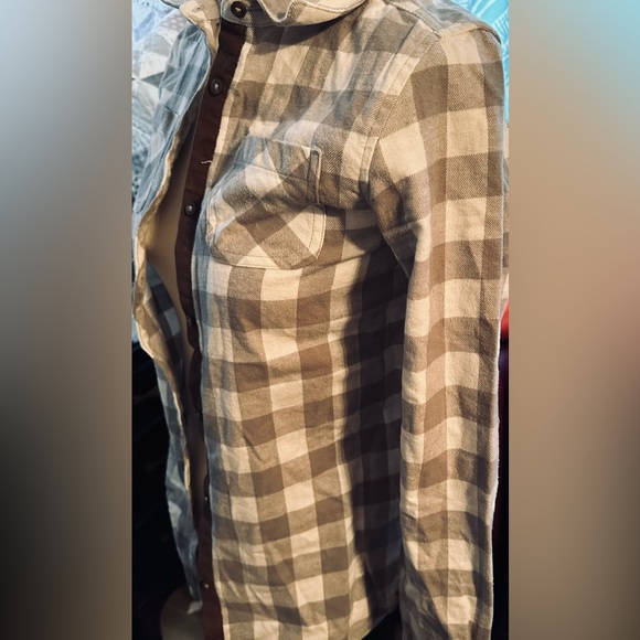 Grey/White checkered button-up shirt - Picture 2 of 4